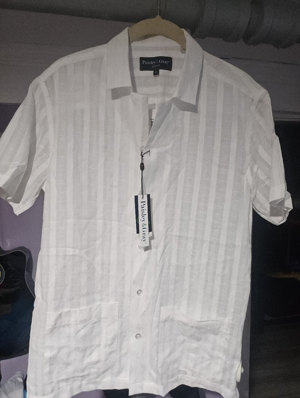 Paisley & Gray White Short-Sleeve Button-Down Shirt with Subtle Stripes